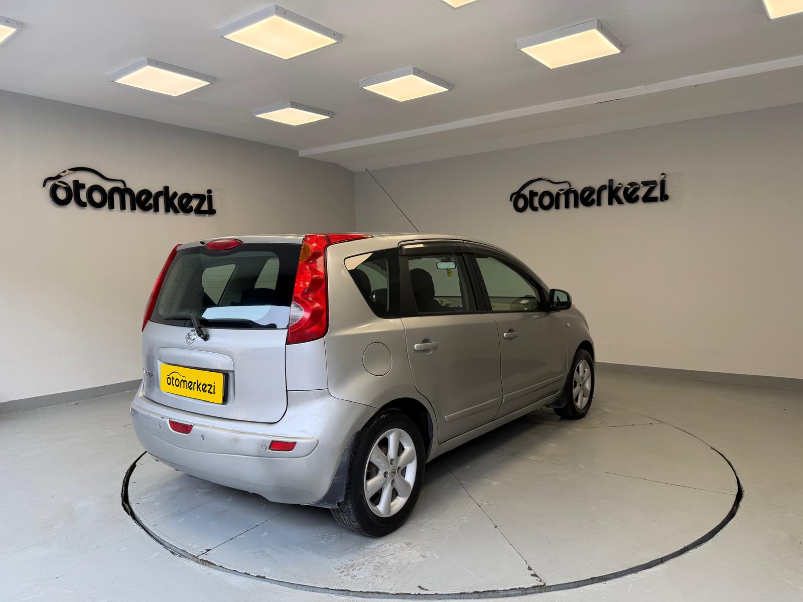 NISSAN NOTE 5